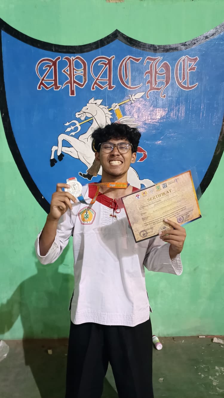 img prestasi Medali Perak, [merpati-putih-2.jpg]