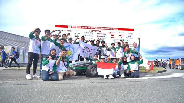 img prestasi Overall Winner, [otomotif-2.jpg]