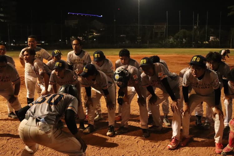 img prestasi First Place, [softball-1.jpg]